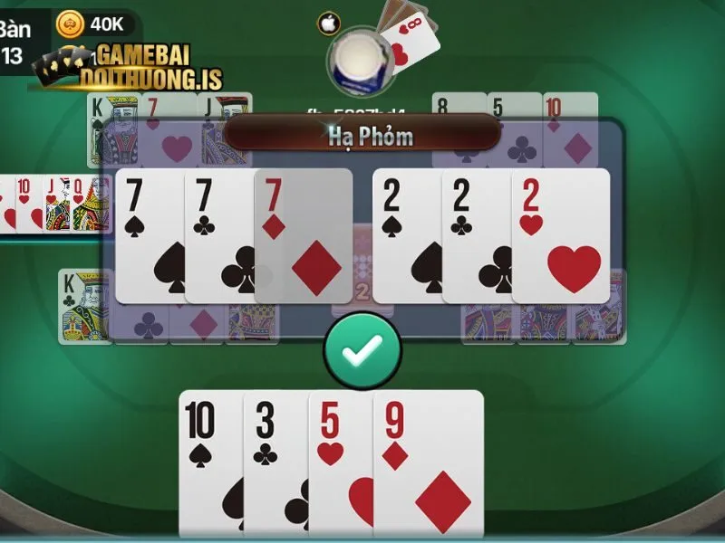 Giao diện bàn chơi online của Phỏm VIN